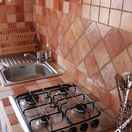 A MANDRIA, appartements avec cuisine 30m2, patio, vue Montagnes et citadelle, 5 minutes à pied du centre ville et des rivières Corte  Quarto foto