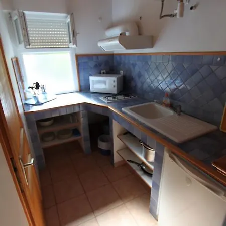 A MANDRIA, appartements avec cuisine 30m2, patio, vue Montagnes et citadelle, 5 minutes à pied du centre ville et des rivières Corte  Exterior foto