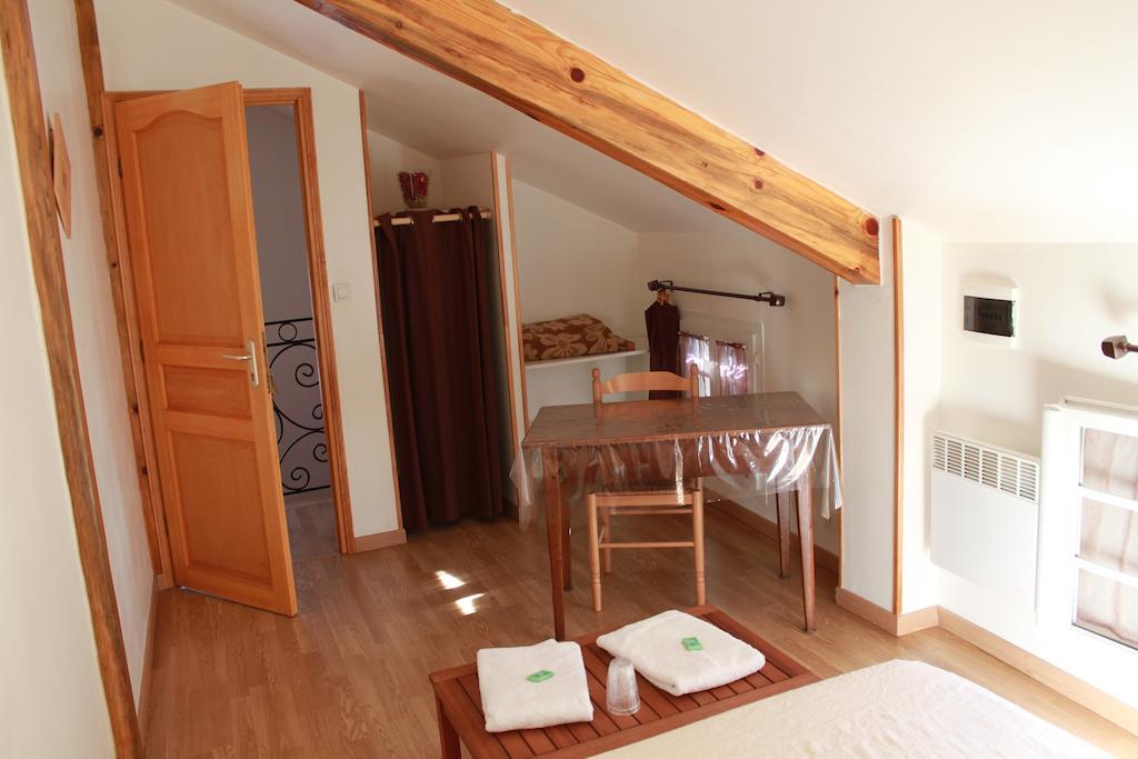 Hébergement de vacances A Mandria, Avec Cuisine 30m2, Patio, Vue Montagnes Et Citadelle, 5 Minutes à Pied Du Centre Et Des Rivières