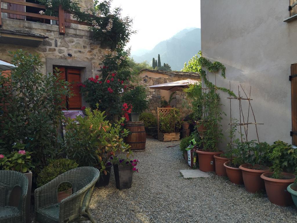 A Mandria, Avec Cuisine 30m2, Patio, Vue Montagnes Et Citadelle, 5 Minutes à Pied Du Centre Et Des Rivières